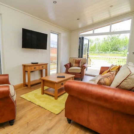 Holiday home Robin *